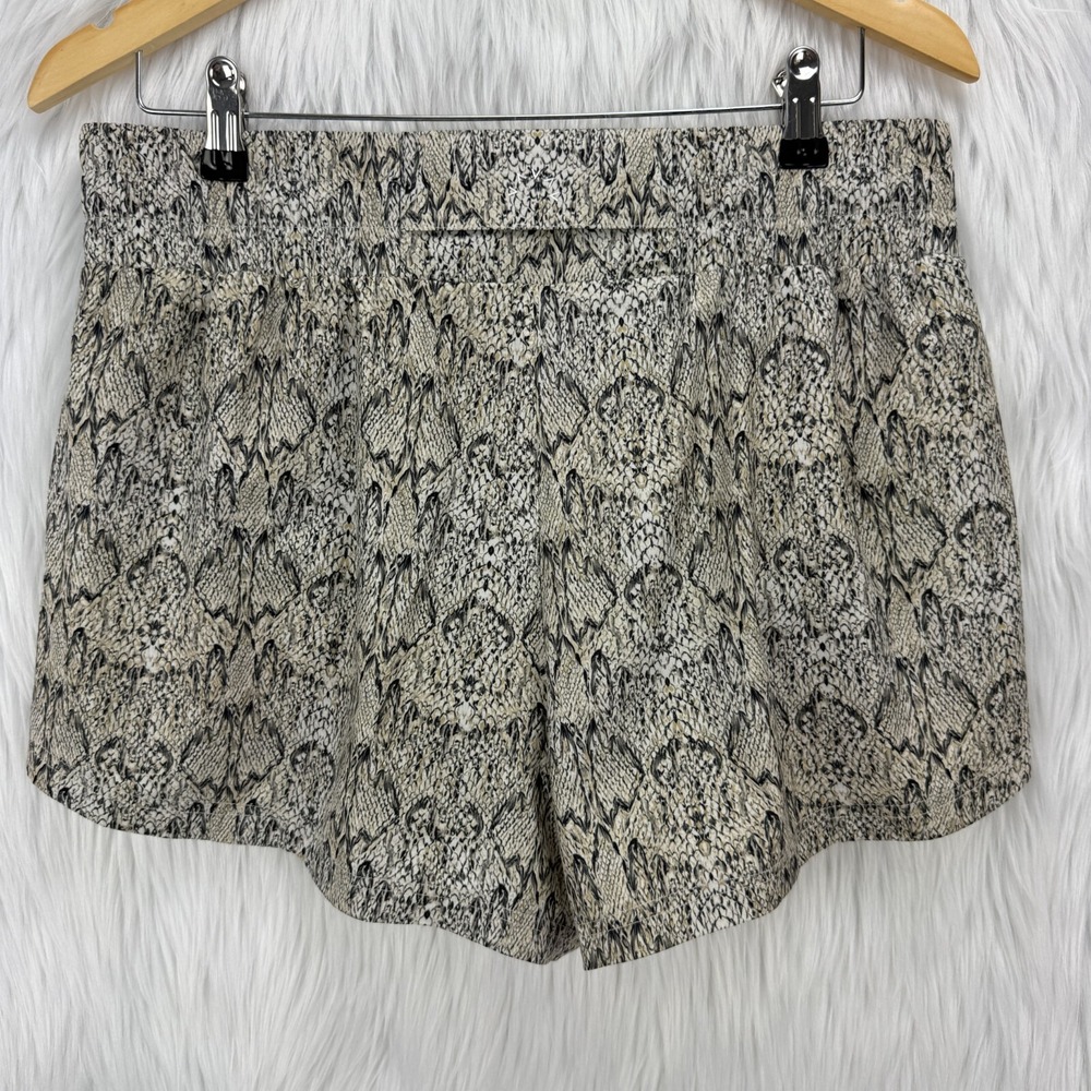 Varley Womens Kallin Running Shorts Sz L Animal Snake Print Gym Athletic Workout - Picture 5 of 13